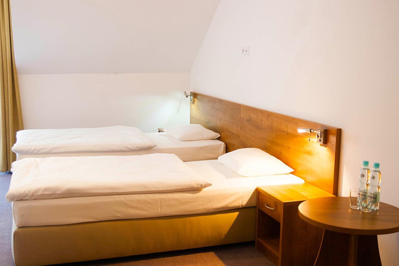 Hotel Drohicki Drohiczyn Buitenkant foto